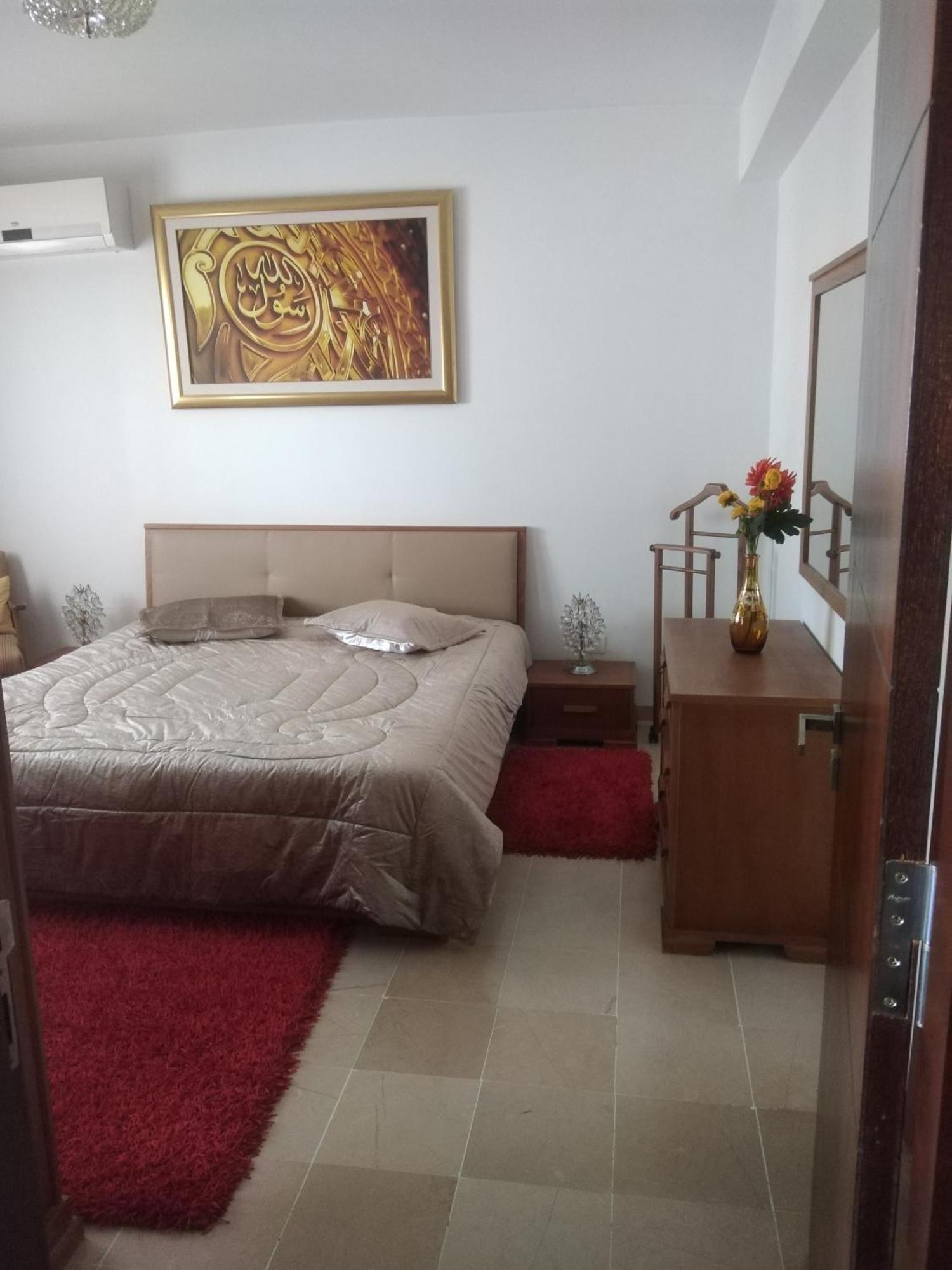 Appartamento Yasmina Ariana Esterno foto